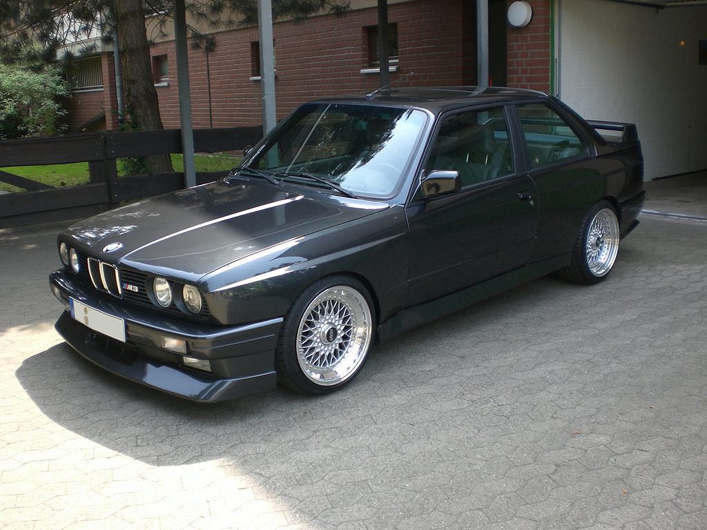 Bmw diamantschwarz metallic