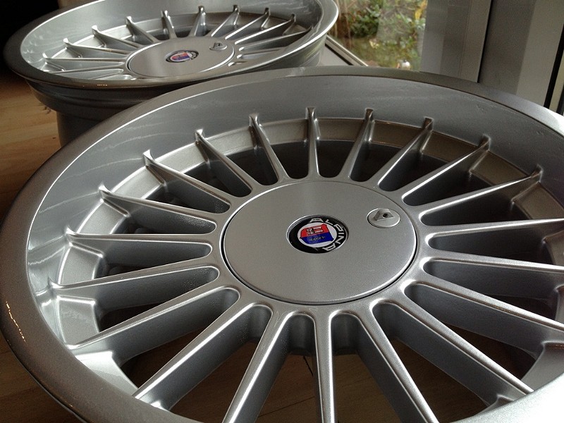 Alpina classic r18. Диски bmw alpina r18. Диски бмв альпина r19. Пряжа alpina ornella merino. Диски альпина реплика bmw r17.